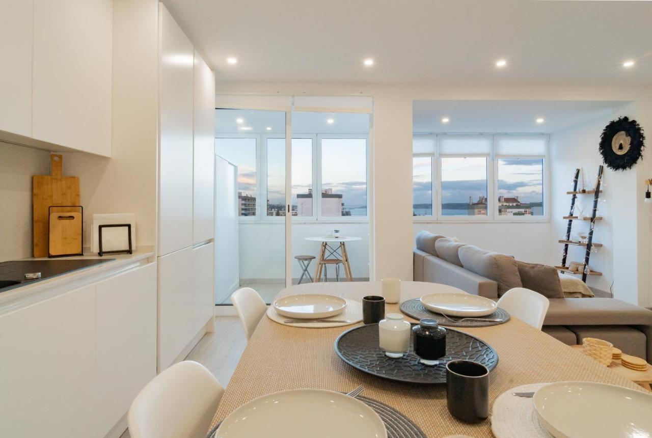 Stylish Apartment W/ River View By Lovelystay Oeiras Dış mekan fotoğraf